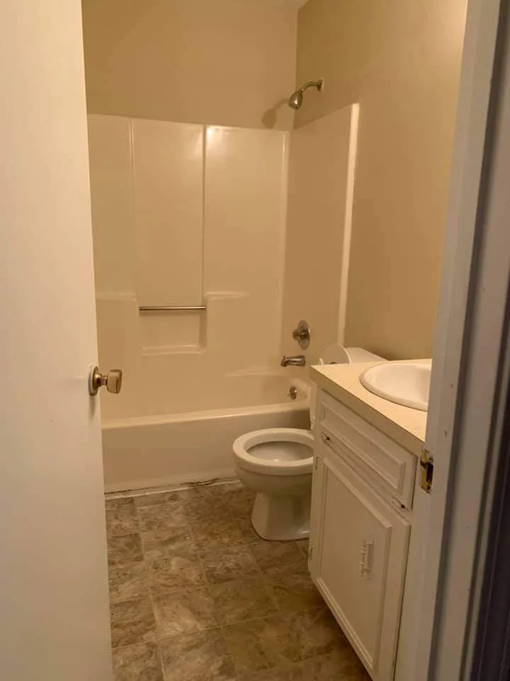 Fancy Home Refacing LLC - Photo 14