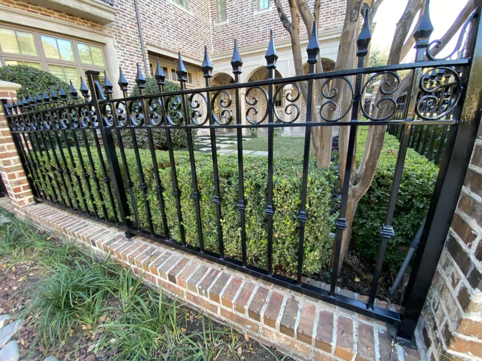 Steel Barrier by Guy The Painter - Photo 10