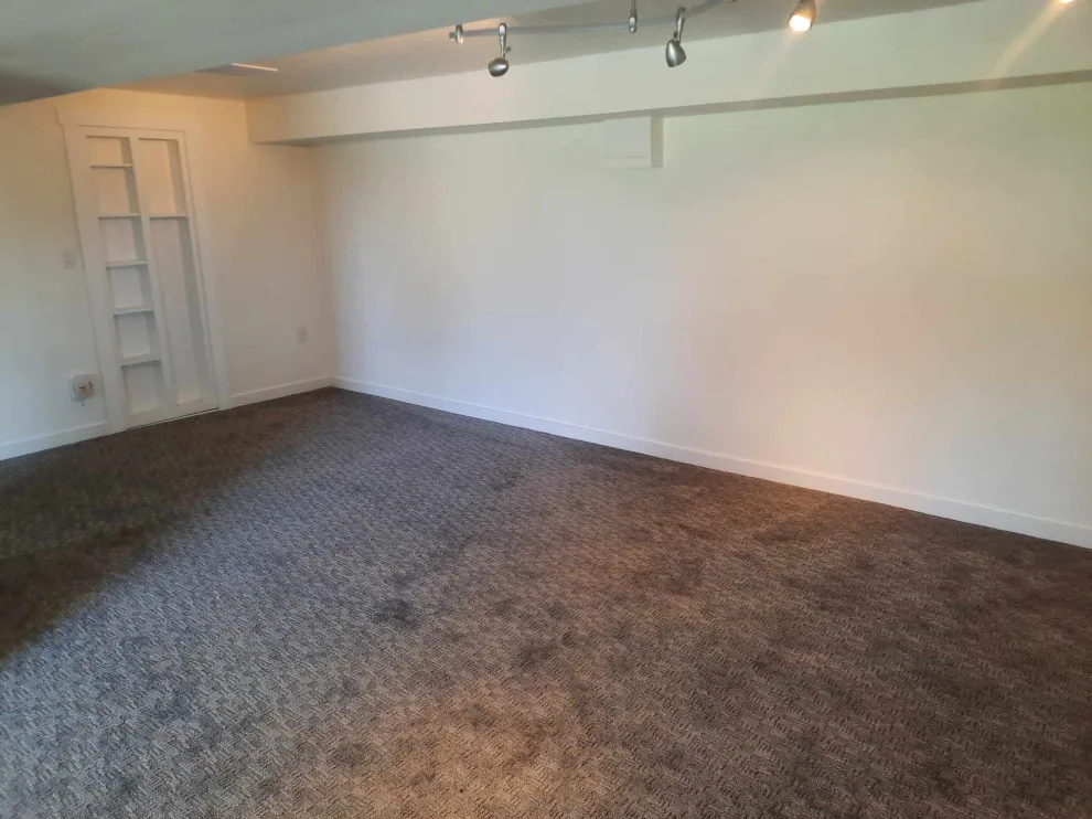 Sumner Washington by Looks Like New Painting LLC - Photo 5