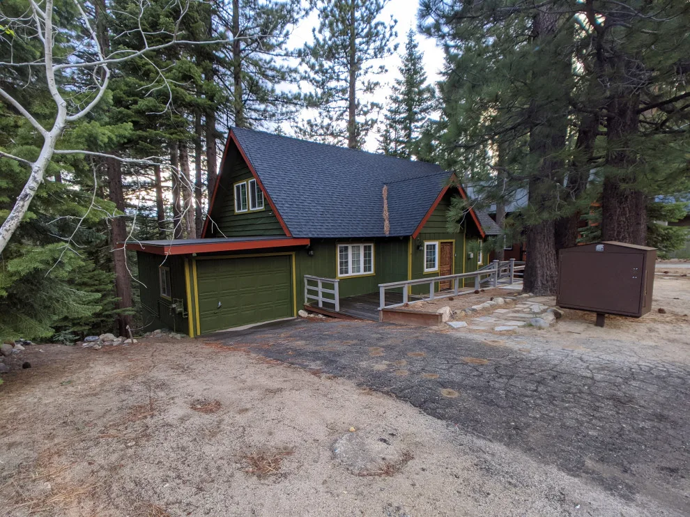 Tricolor Mountain Retreat by Artisticrat Property Improvements Inc. - Photo 3