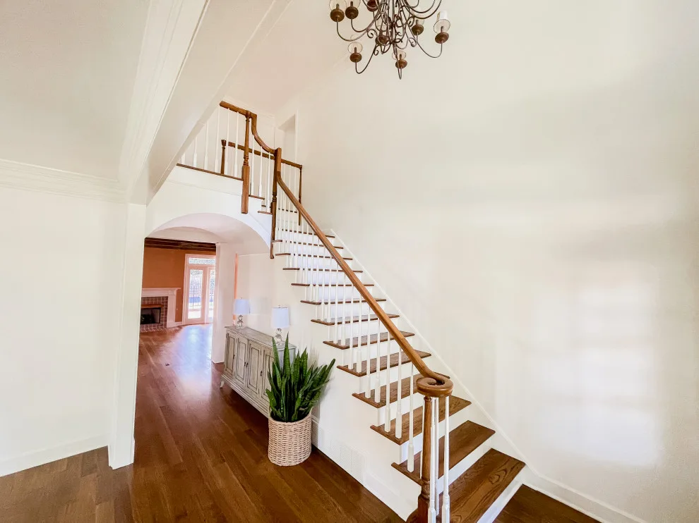 Complete White Interior by Precise Painting - Photo 3