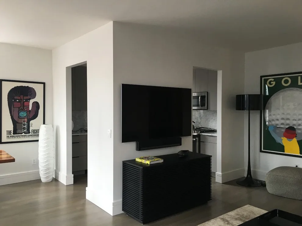 Manhattan Apartment by DMJ Flores Painting - Photo 4