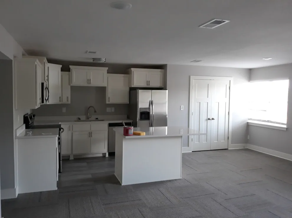 Apartment Remodeling by Mendez Painting Contractor - Photo 12