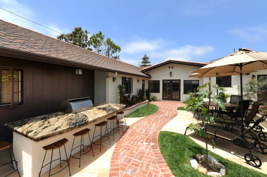 Avalon Painting & Fine Finishes - Photo 4