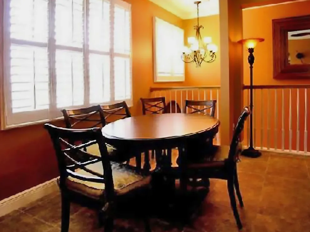 Vibrant Coastal Retreat by Flawless Painting Southeast Texas - Photo 5