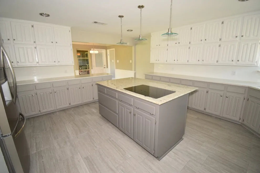 Elegant Three-Tone Kitchen by Hardy's Painting - Photo 3