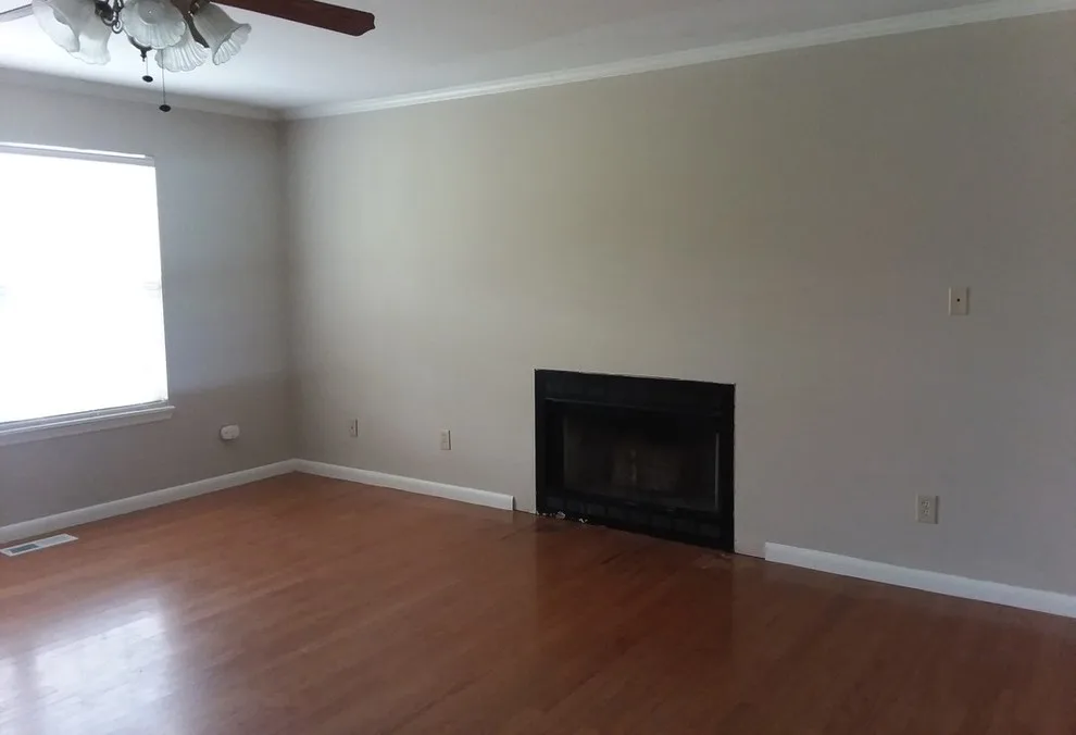 Wallpaper Removal Transformation in Athens, TN by Sam-Reed Painting - Photo 7