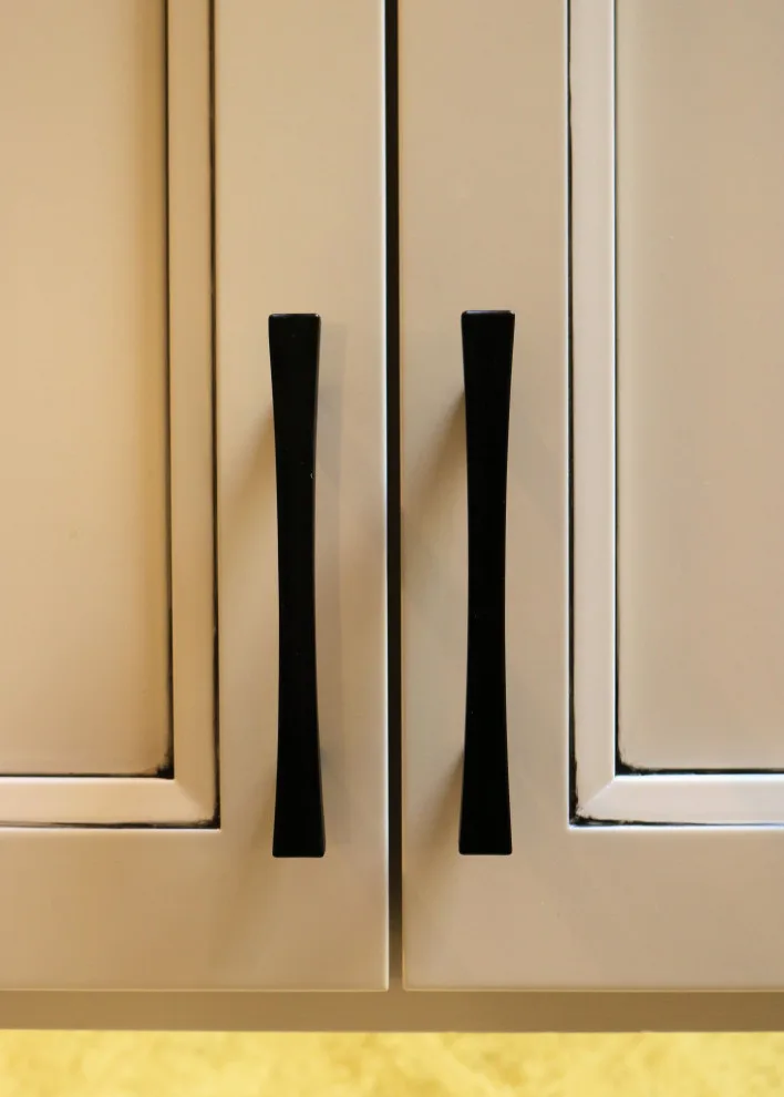 Dark Striped Facade by PMV Painting - Photo 10