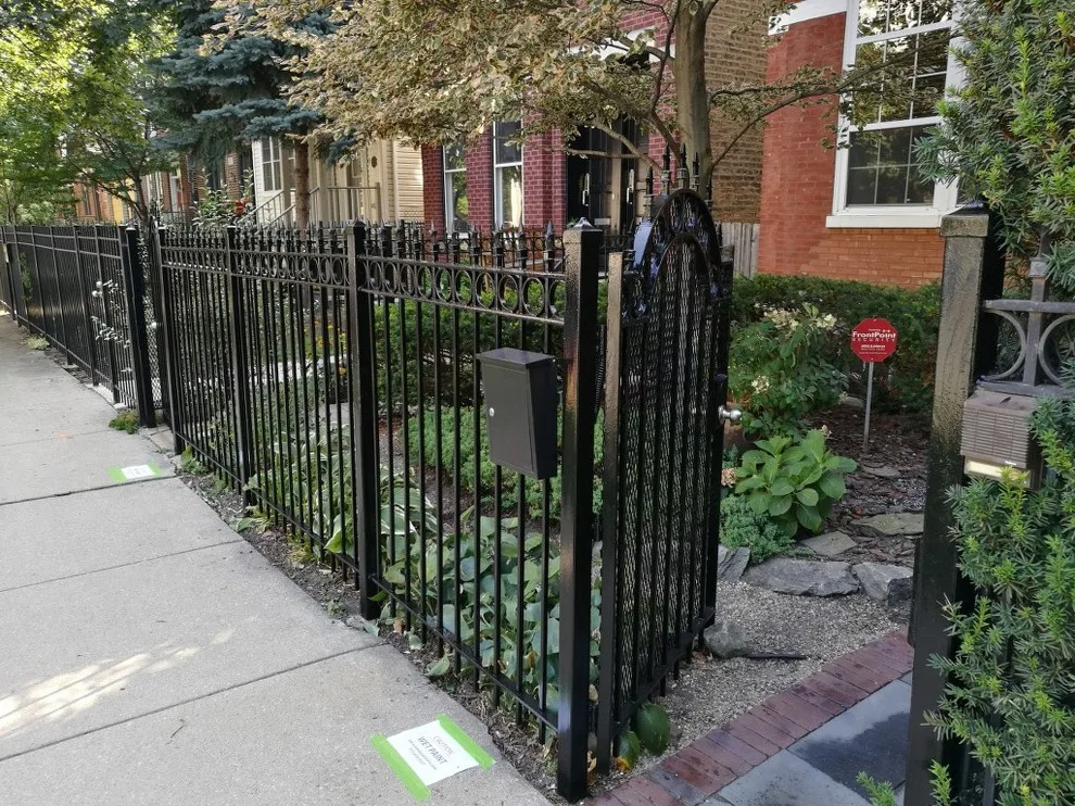 Bucktown fence and cornice restoration by Windy City Painters - Photo 7