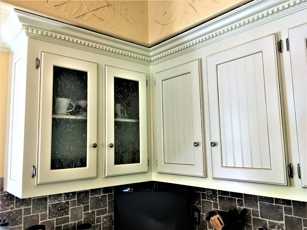 Cabinet Glassing by Point Of View Painting - Photo 7
