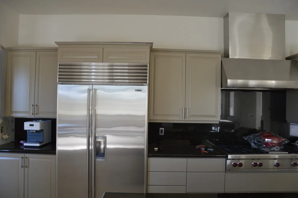 Cabinet Resurfacing by Karoll Julian Inc. - Photo 10