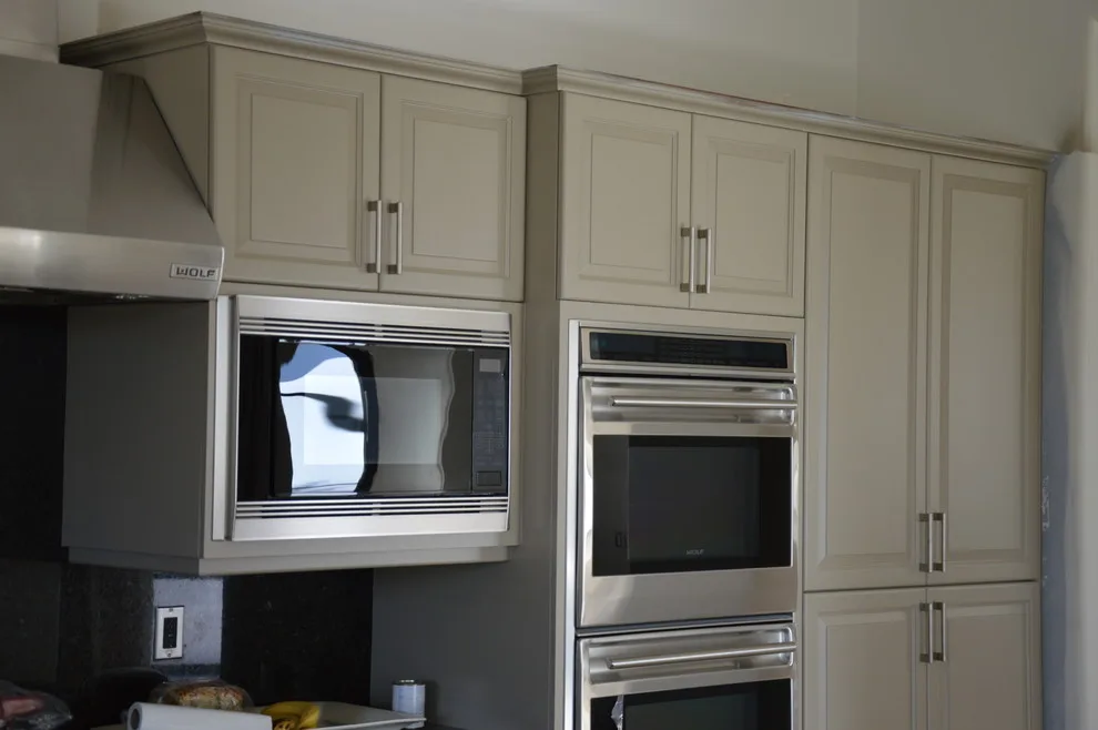 Cabinet Resurfacing by Karoll Julian Inc. - Photo 14