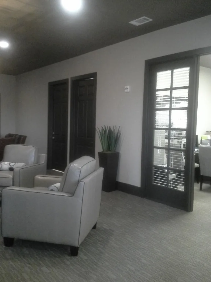 Business Coating by ONYX Paint & Tile - Photo 18