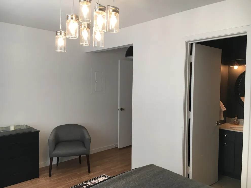 Modern Apartment in Fayetteville by Lasun's Painting - Photo 6