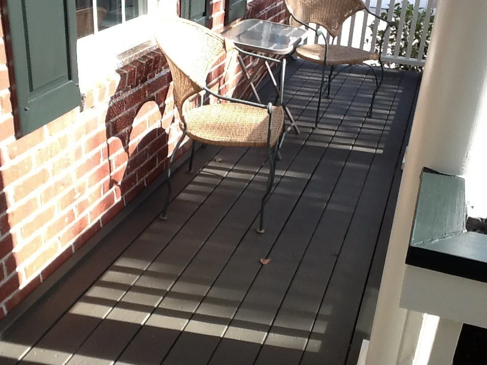 Outdoor Decks and Living Spaces by PHR - Painting And Home Renovations, LLC - Photo 5