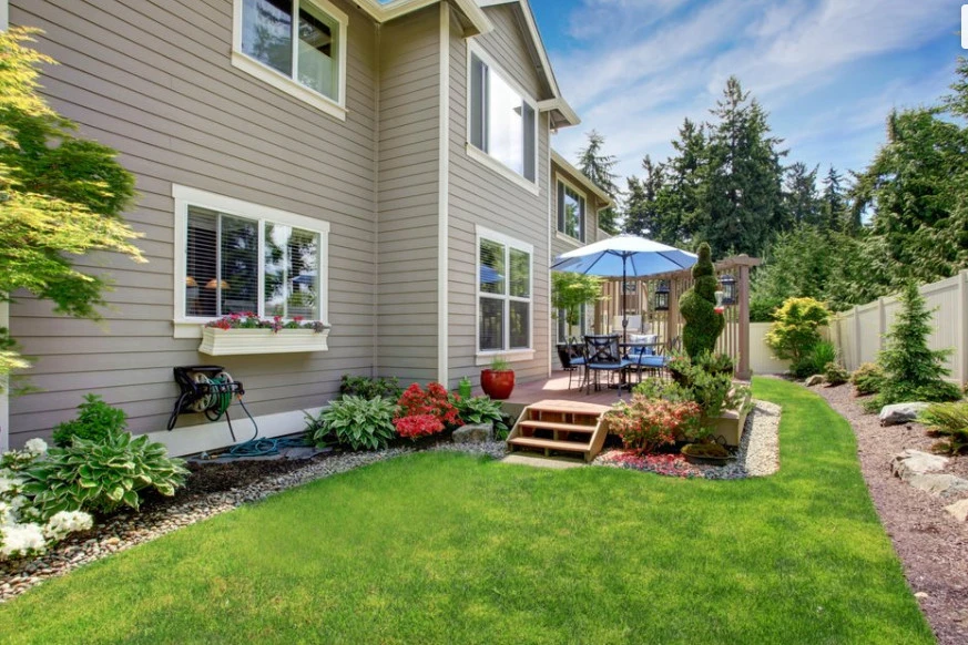 Flower Beds and Landscaping by Going The Extra Mile Landscape - Photo 4