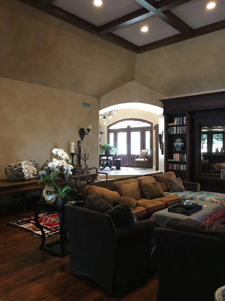 Edell - Bespoke Interior Painting by Martn Carabajal Painting - Photo 28