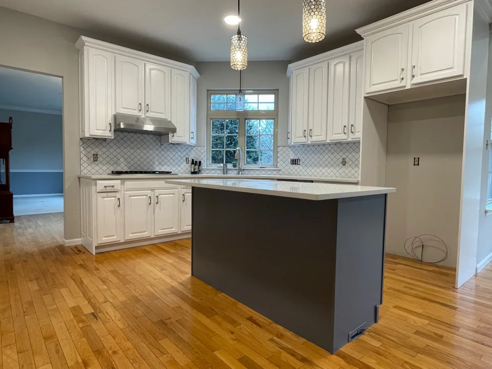 Bill Rodway- Painting And Cabinets Refinish - Photo 4