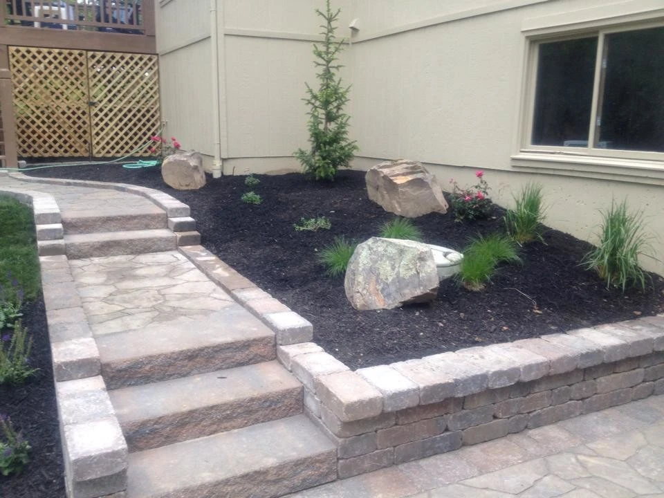Good Green Lawn & Landscaping - Photo 8