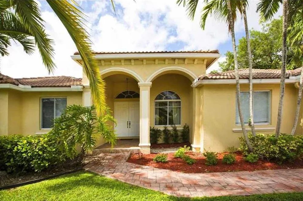 Outdoor Painting by AVR Painting Services Inc. - Photo 2