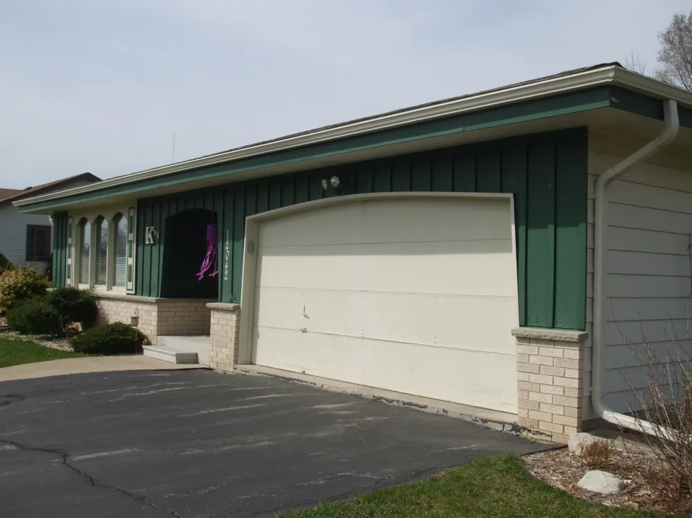 Traditional Exterior Transformation (Before & After) by Duff Painting Co - Photo 4