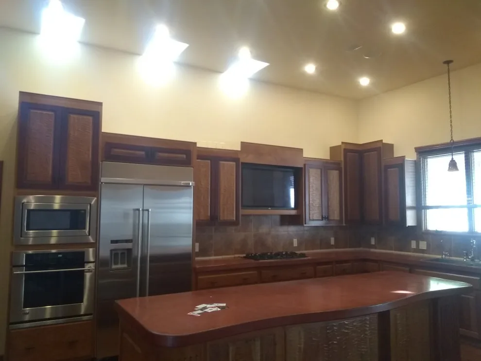 Farmington Interiors by Desert Winds Paint And Repair - Photo 4
