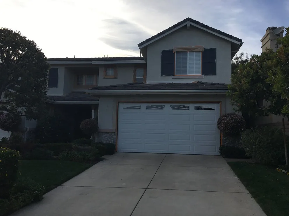 Complete Exterior Painting by Martn Carabajal Painting - Photo 2