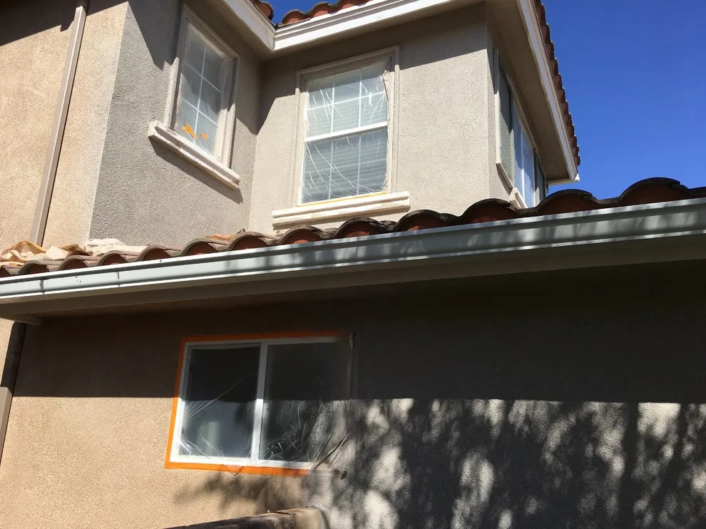 Complete Exterior Painting by Martn Carabajal Painting - Photo 3