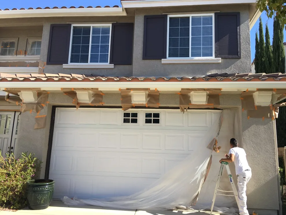 Complete Exterior Painting by Martn Carabajal Painting - Photo 2
