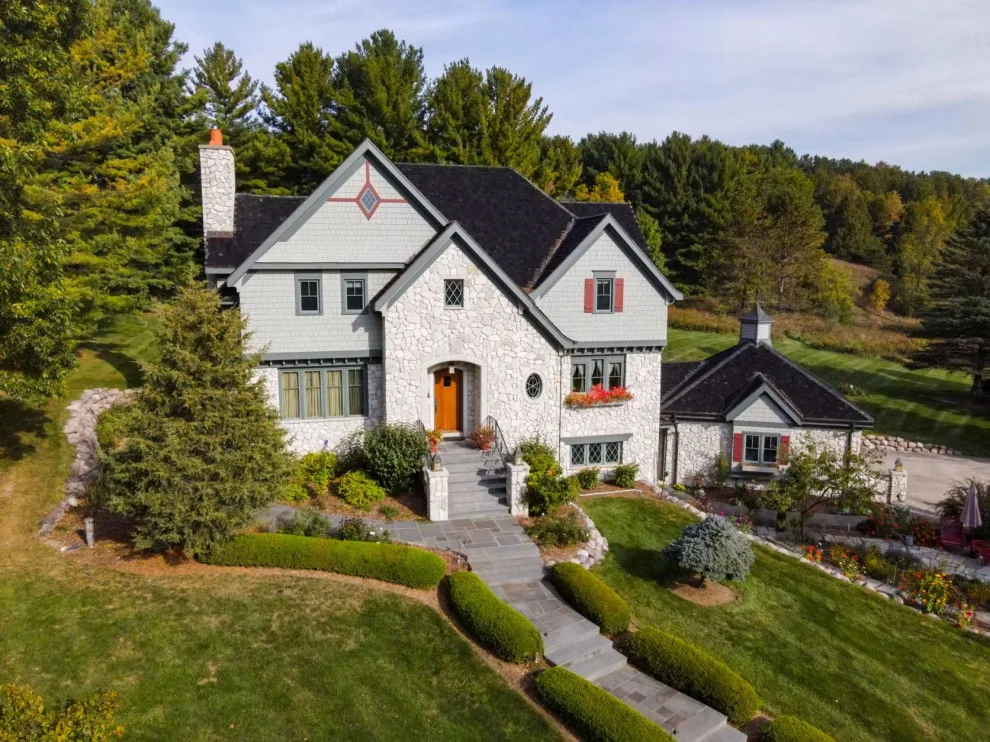 Hartland Reimagined by Two Day Painting LLC - Photo 10