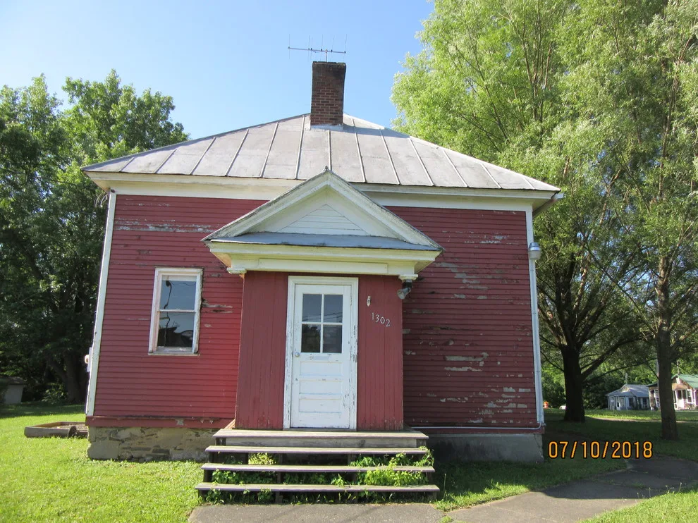 Ernz Co. Painting, LLC. - Photo 13