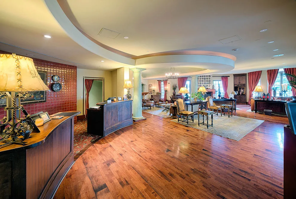 Lodging in Los Gatos, California by Karoll Julian Inc. - Photo 4