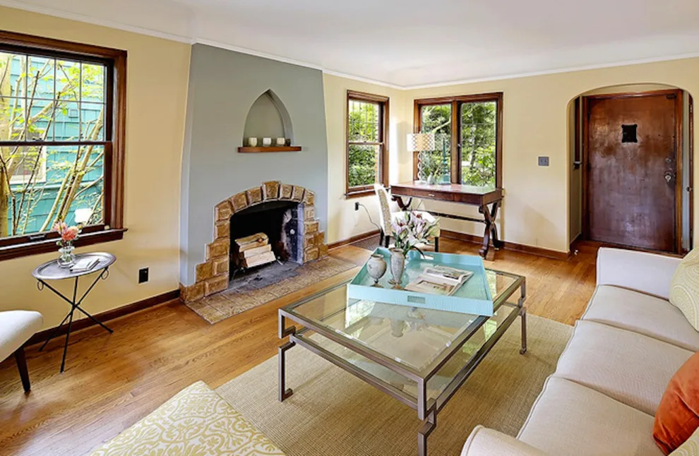 Residence on 25th Avenue by Washington Fine Painting - Photo 6