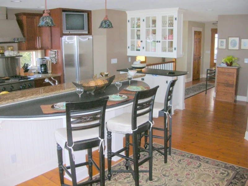 Subtle Interior Paint by Steven Sampson's Painters & Decorators - Photo 5