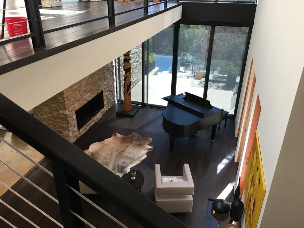 Oak View - Interior Painting and Drywall Restoration by Martn Carabajal Painting - Photo 10