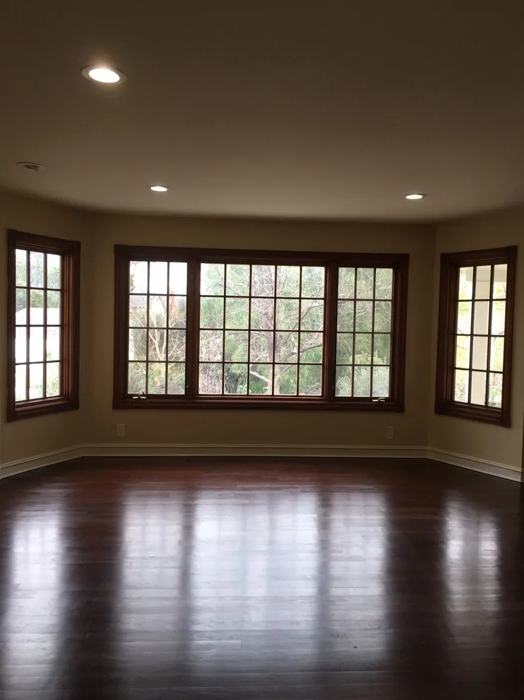 Interior Coating and Wood Finishing by Martn Carabajal Painting - Photo 10