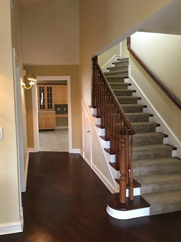 Interior Coating and Wood Finishing by Martn Carabajal Painting - Photo 4