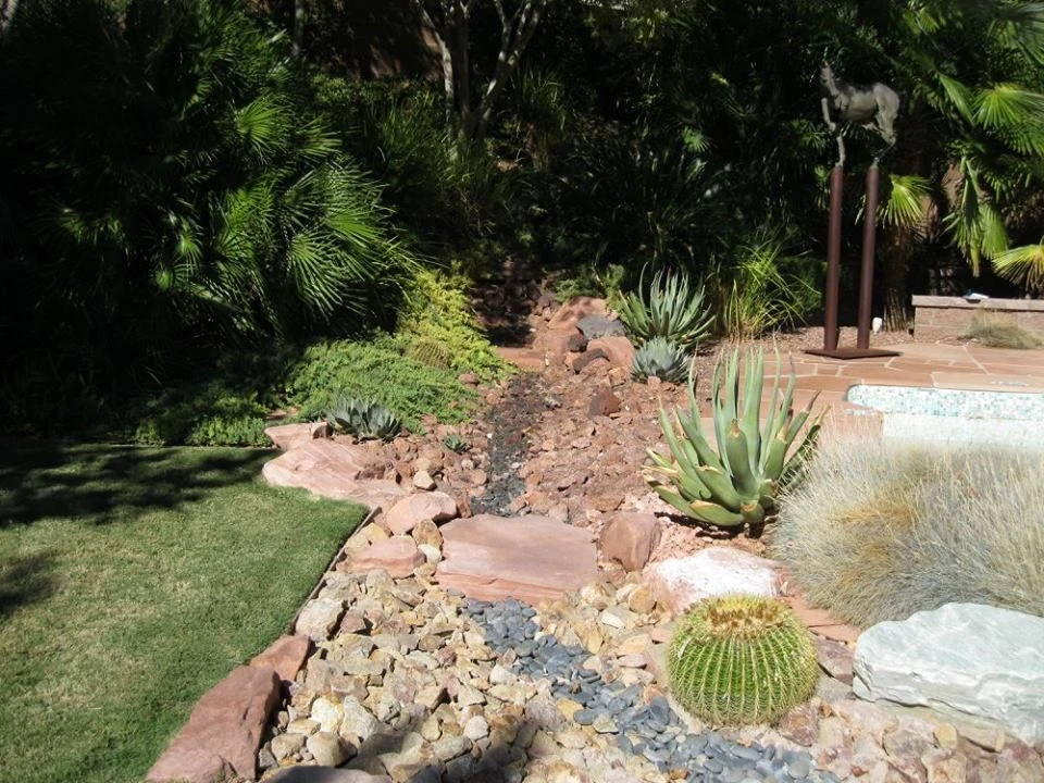 Great Earth Landscaping - Photo 4