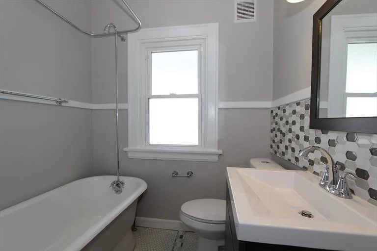 Cincinnati Home Renovation on Watterson Road by Omg LLC. - Photo 19