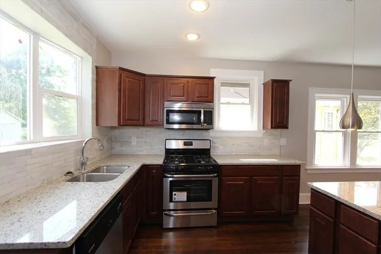 Cincinnati Home Renovation on Watterson Road by Omg LLC. - Photo 28
