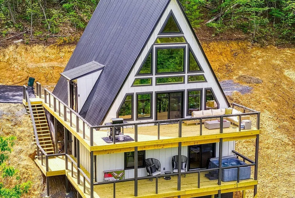 Wears Valley Contemporary A-Frame by Buildersmith Inc. - Photo 6
