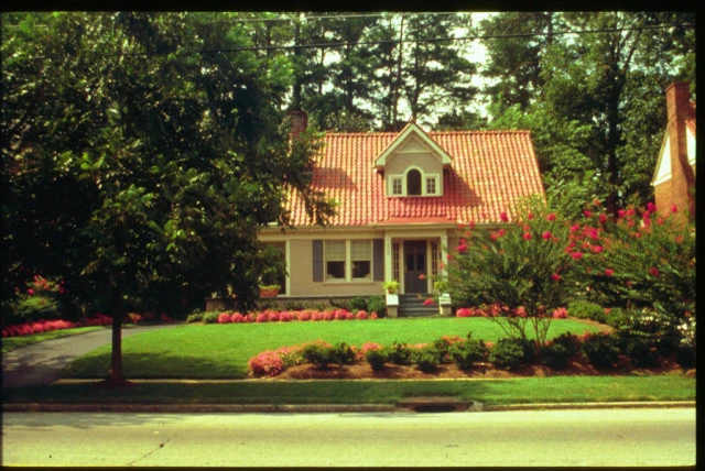Front Yard Landscaping by Evercrest Landscape Group - Photo 9
