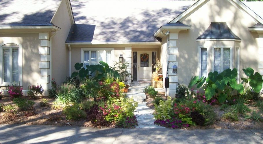 Front Yard Landscaping by Evercrest Landscape Group - Photo 14