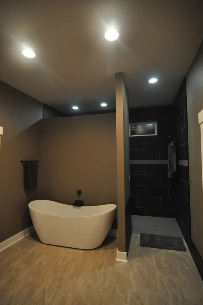 Modern West Breezes by Hughes Design And Construction, Inc. - Photo 13