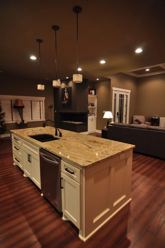 Modern West Breezes by Hughes Design And Construction, Inc. - Photo 11
