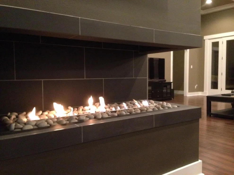 Modern West Breezes by Hughes Design And Construction, Inc. - Photo 3
