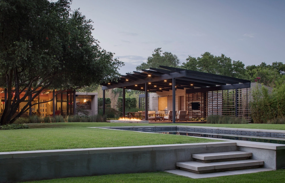 Mid-Century River House by CARBO Landscape Architecture - Photo 7