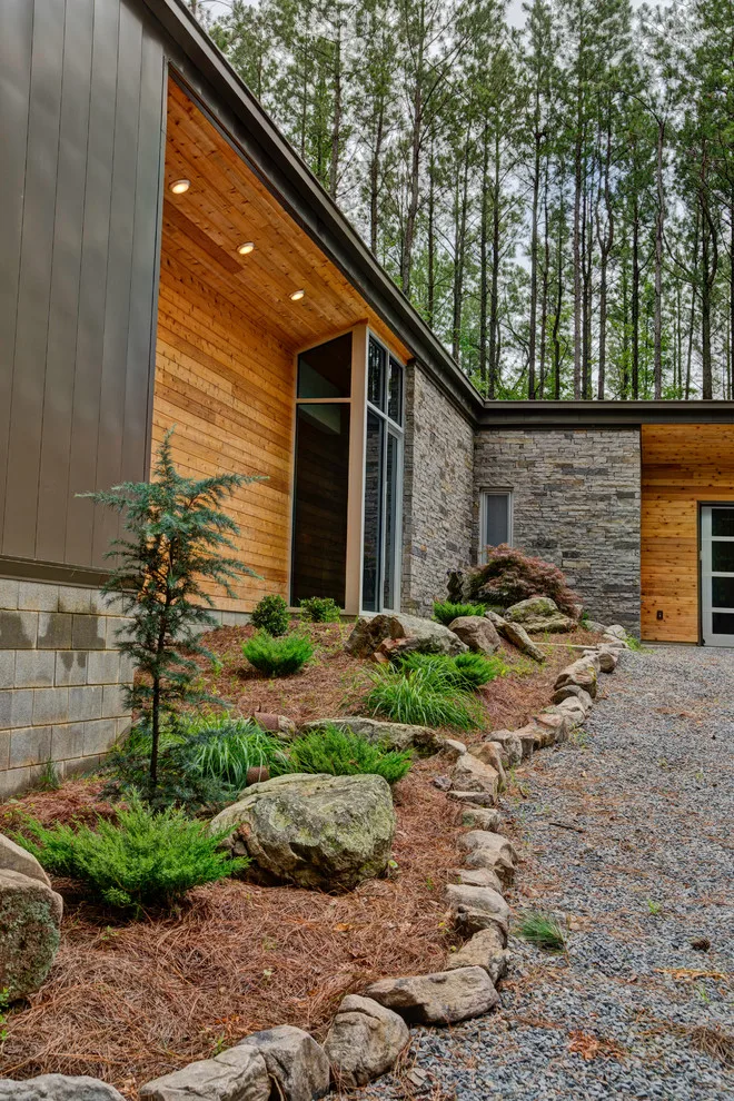Contemporary Woodland by M & R Sarver Construction - Photo 5