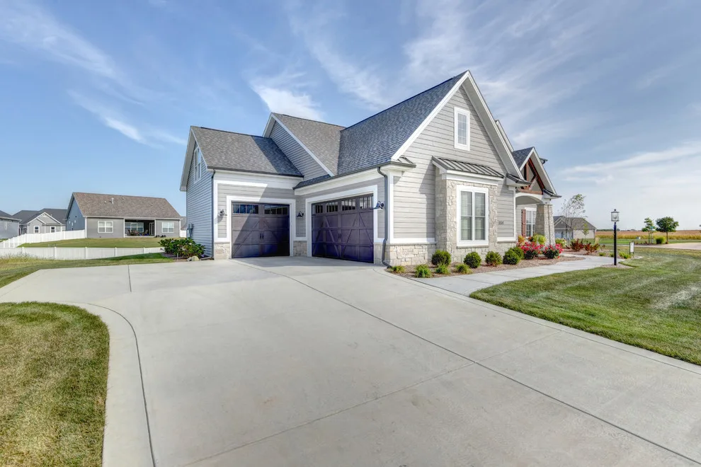 Yoder Home by Premier Homes Of Illinois, Inc - Photo 6