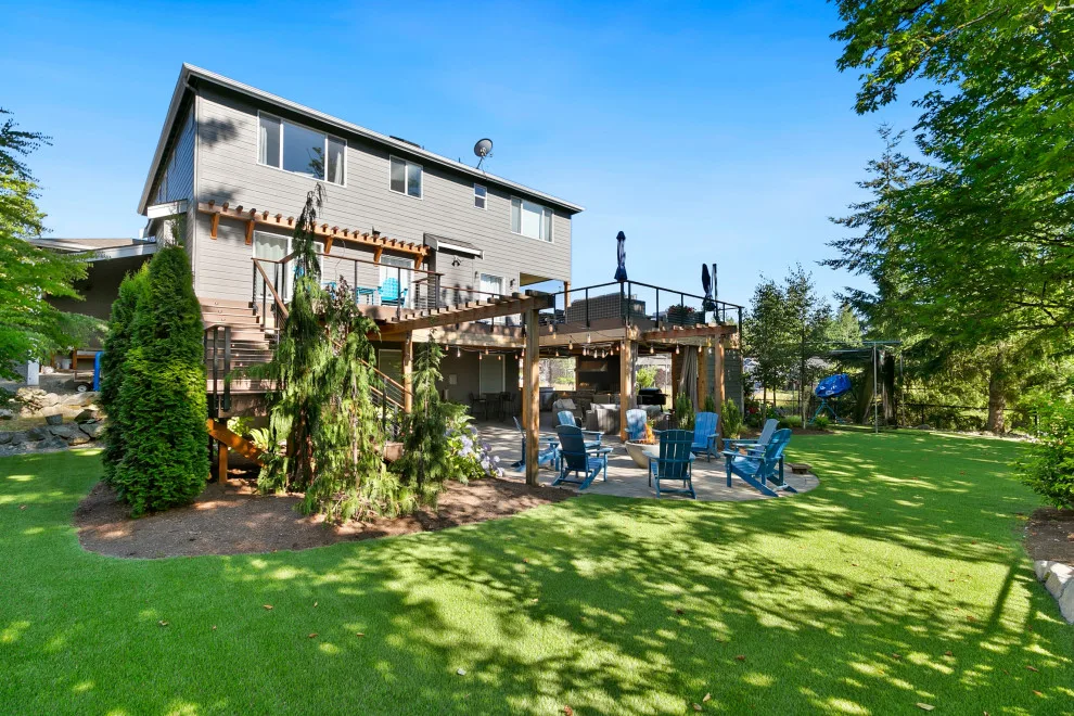 Two-Tiered Entertainment in Sammamish by London Design Build - Photo 14